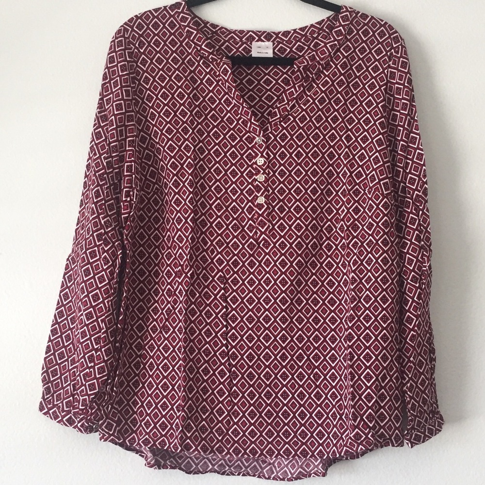 Indian Blouse w/ geometric flowers & button vneck